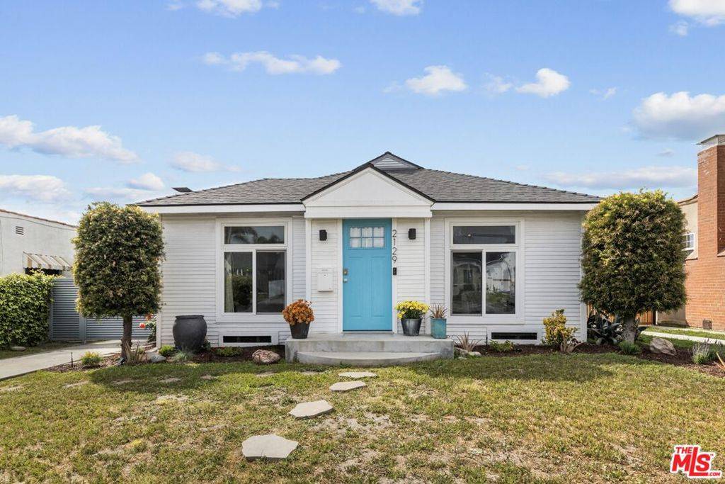 Los Angeles, CA 90016,2129 S Harcourt AVE