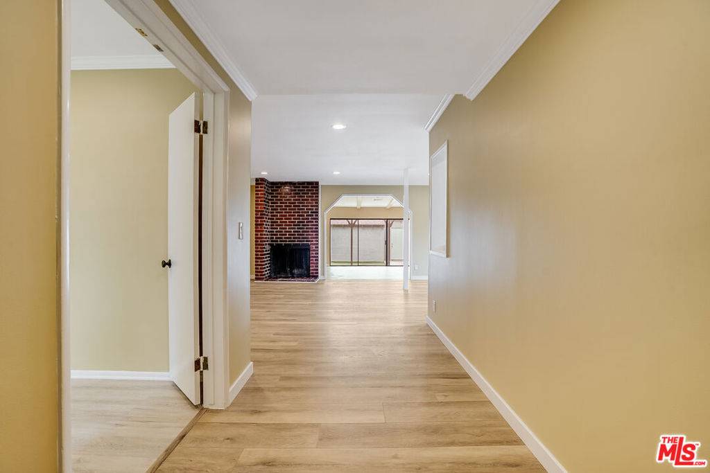 Sherman Oaks, CA 91411,5450 Bevis AVE