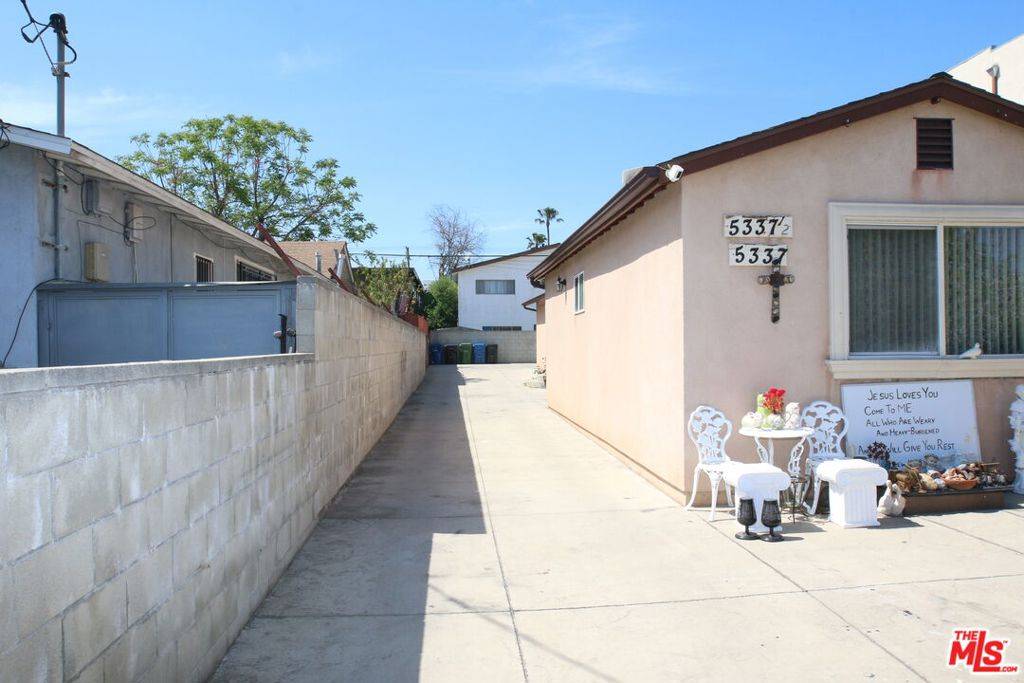 North Hollywood, CA 91601,5337 1/2 Auckland AVE