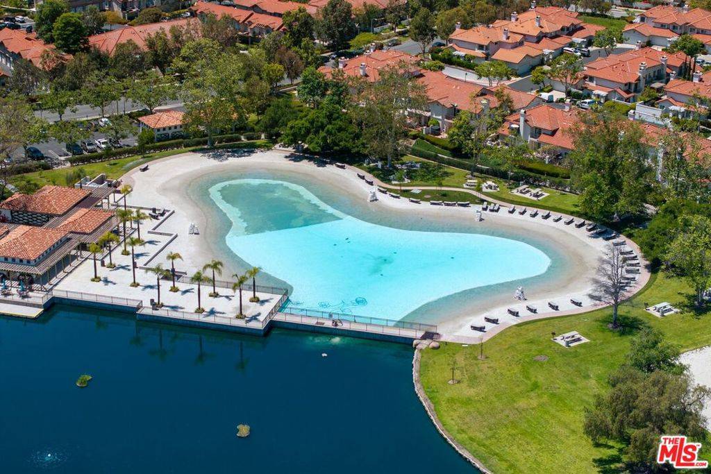 Rancho Santa Margarita, CA 92688,5 Via Confianza