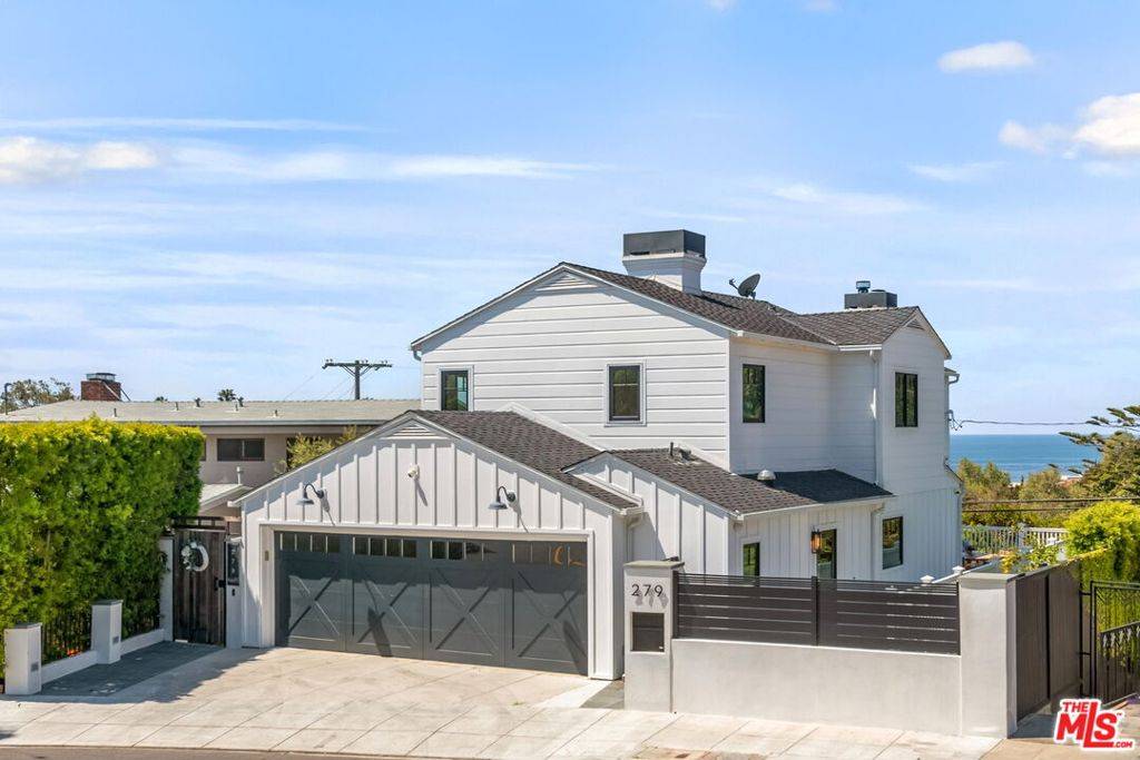 Santa Monica, CA 90402,279 Amalfi DR