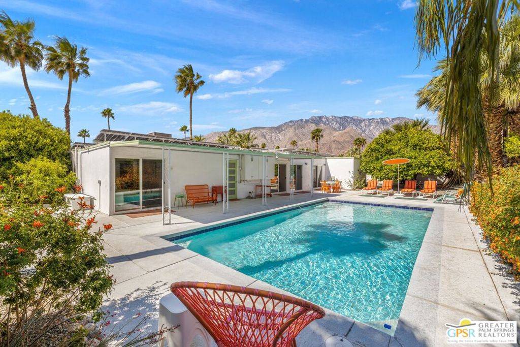 Palm Springs, CA 92262,724 E Spencer DR