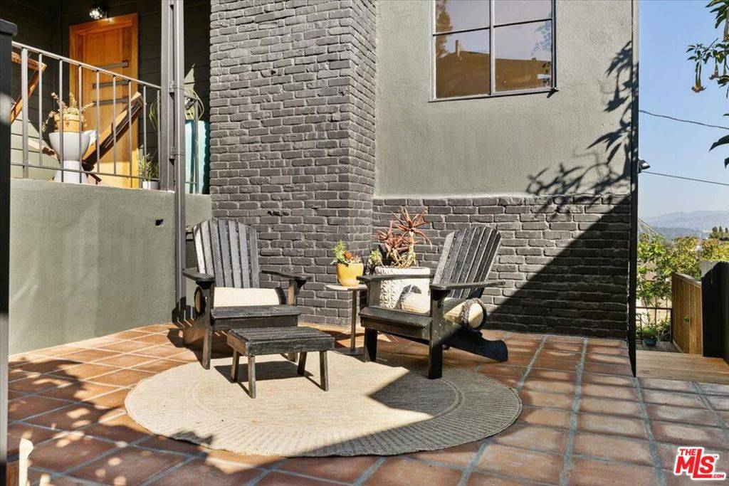 Los Angeles, CA 90039,2467 Silver Ridge AVE