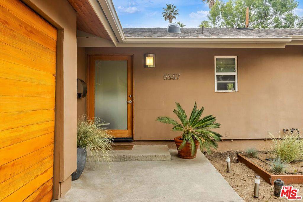 West Hills, CA 91307,6567 Debs AVE