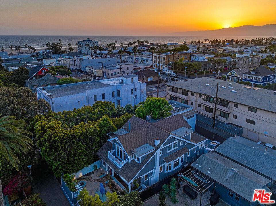 Venice, CA 90291,111 Dudley AVE