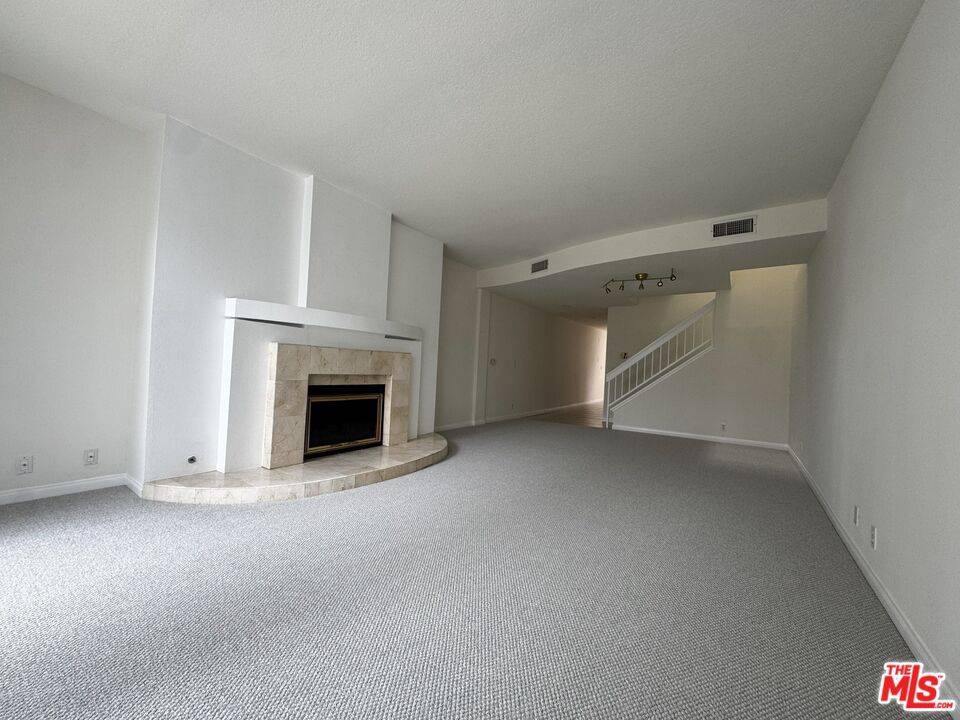 Santa Monica, CA 90404,1436 20th ST #2