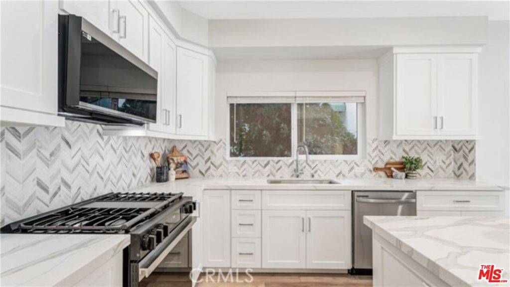 Los Angeles, CA 90025,1819 1/2 Westholme