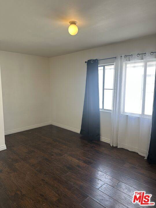 Los Angeles, CA 90043,6607 Brynhurst AVE
