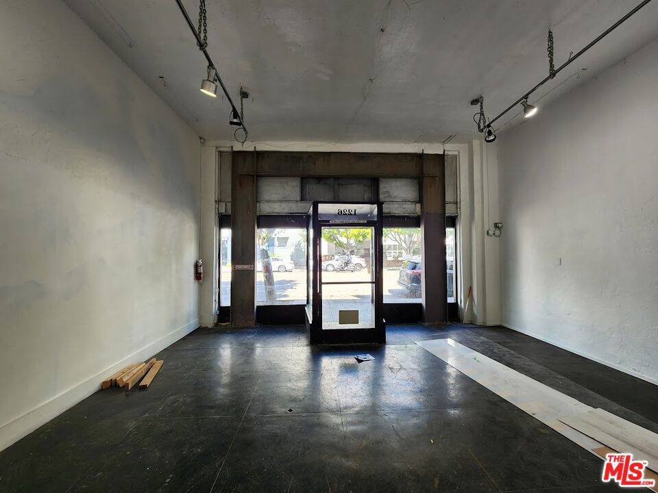 Los Angeles, CA 90017,1222 W 7th ST #1226