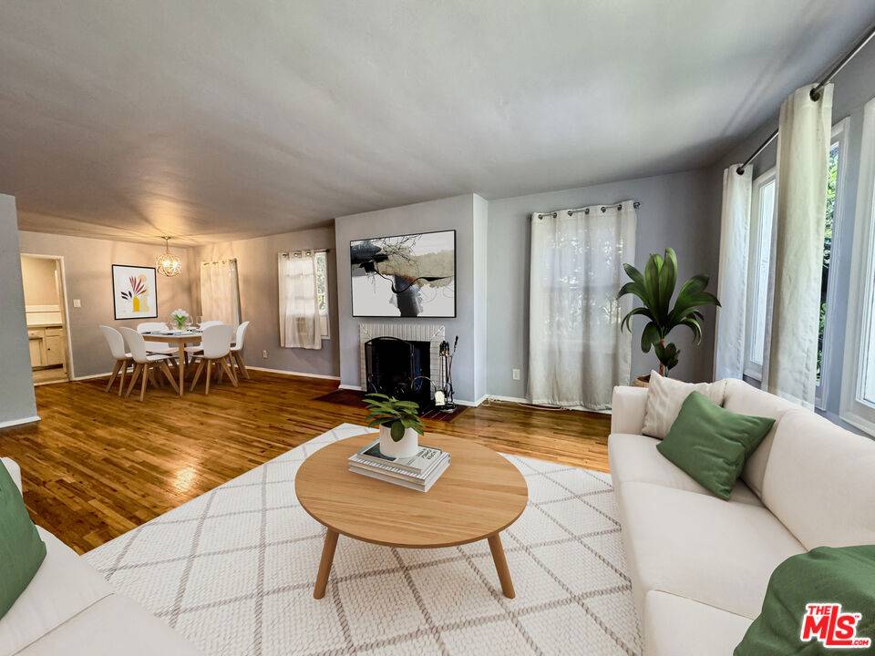 Beverly Hills, CA 90212,9550 W Olympic BLVD #9554