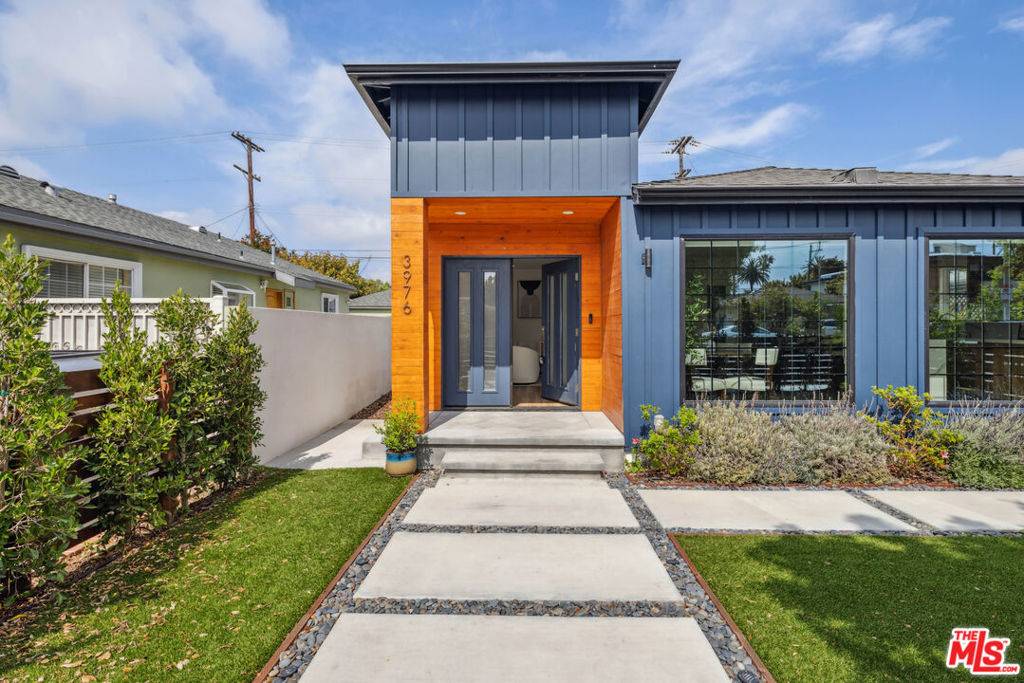 Los Angeles, CA 90066,3976 Mclaughlin AVE