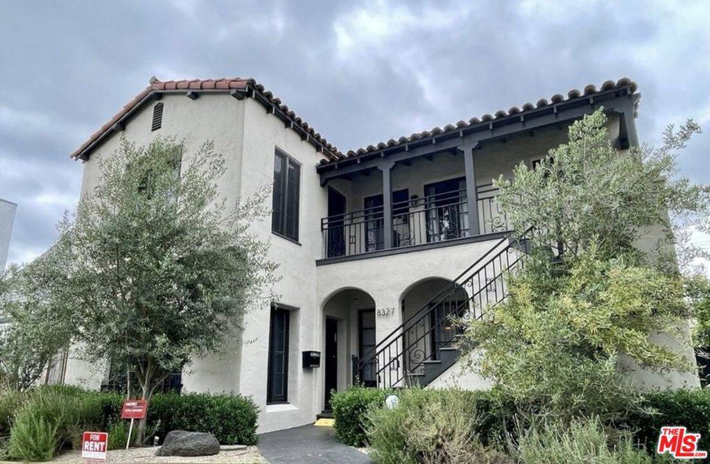Los Angeles, CA 90048,8329 W 4th Street