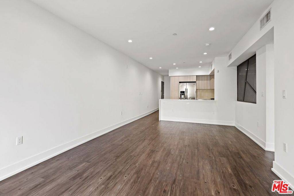 Los Angeles, CA 90048,409 Hayworth #ph8