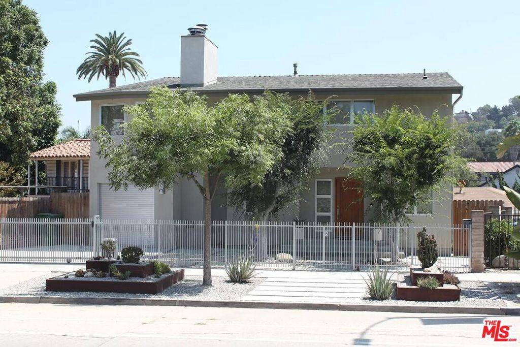 Los Angeles, CA 90039,2334 Silver Lake BLVD