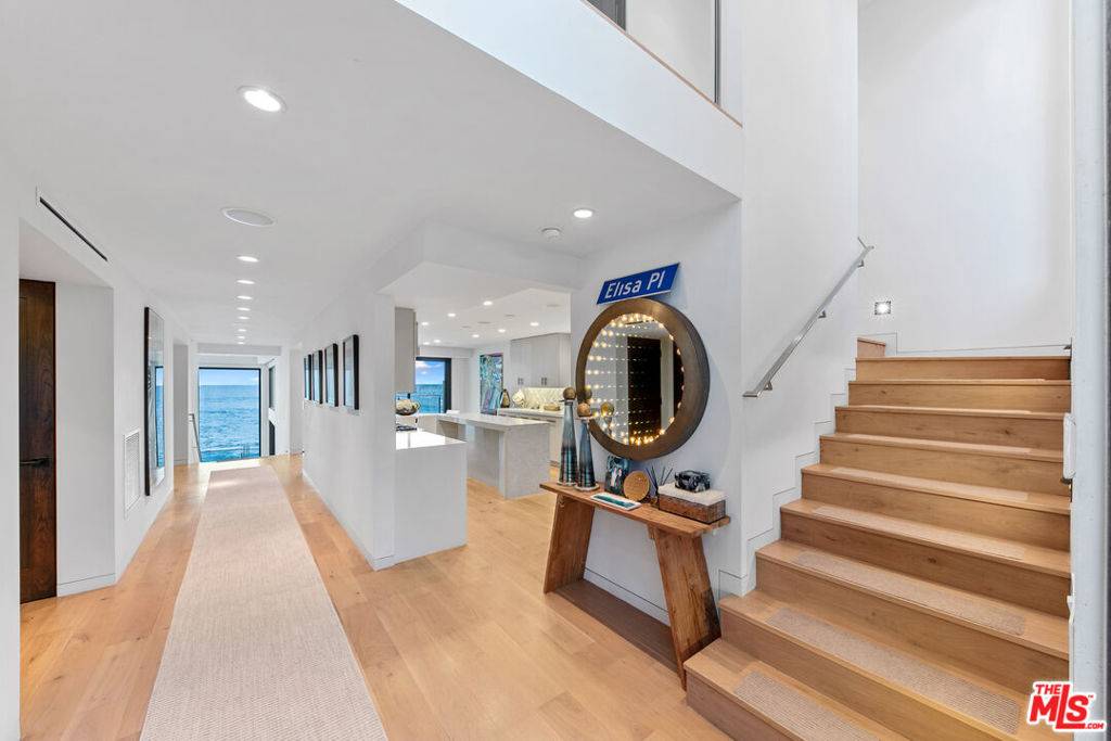 Malibu, CA 90265,24146 Malibu RD