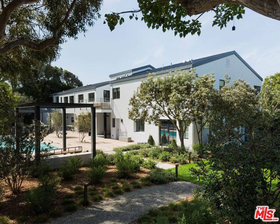 Malibu, CA 90265,7310 Birdview AVE