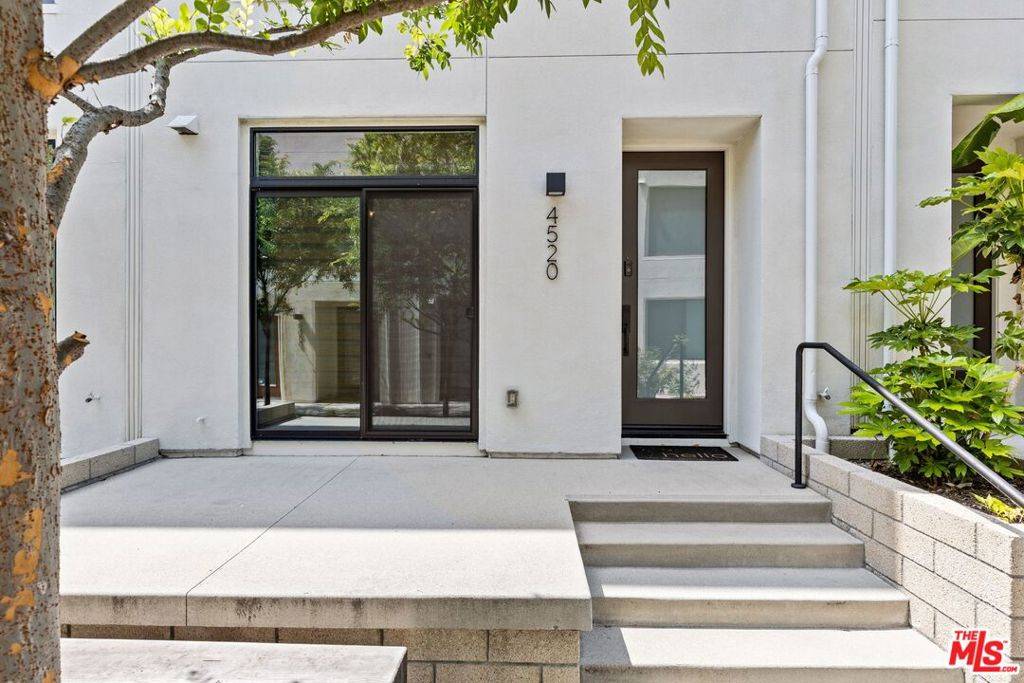 Los Angeles, CA 90041,4520 N Ayla LN