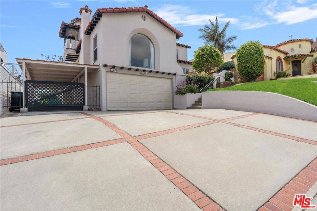 Los Angeles, CA 90043,4418 W 60th ST