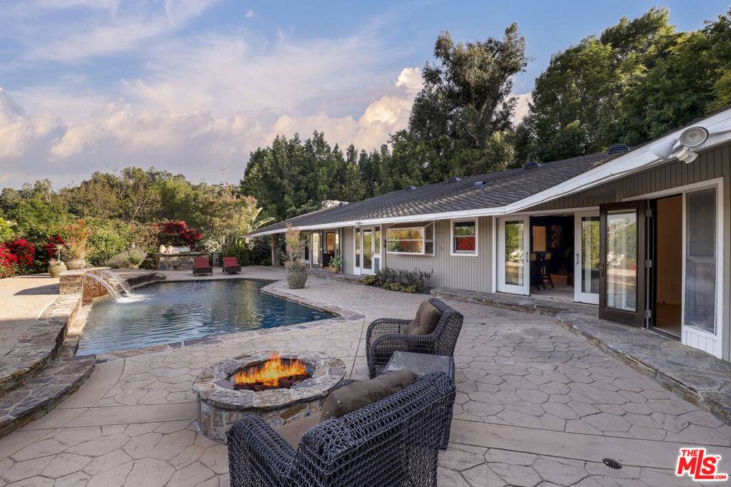 Encino, CA 91436,4485 Woodley AVE