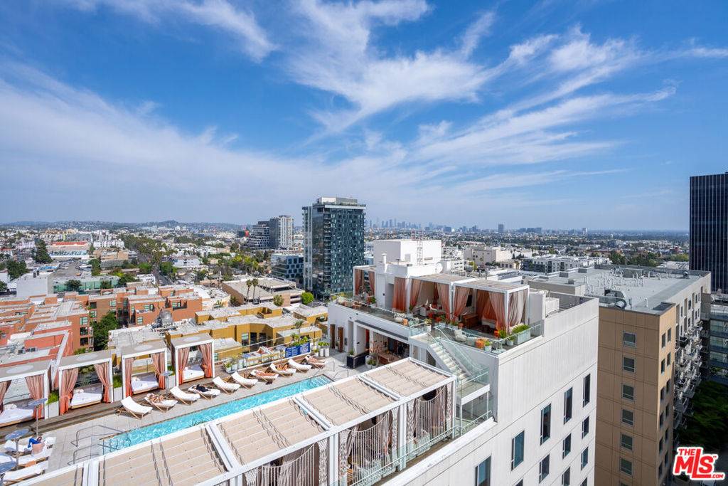 Los Angeles, CA 90028,6250 Hollywood BLVD #4D