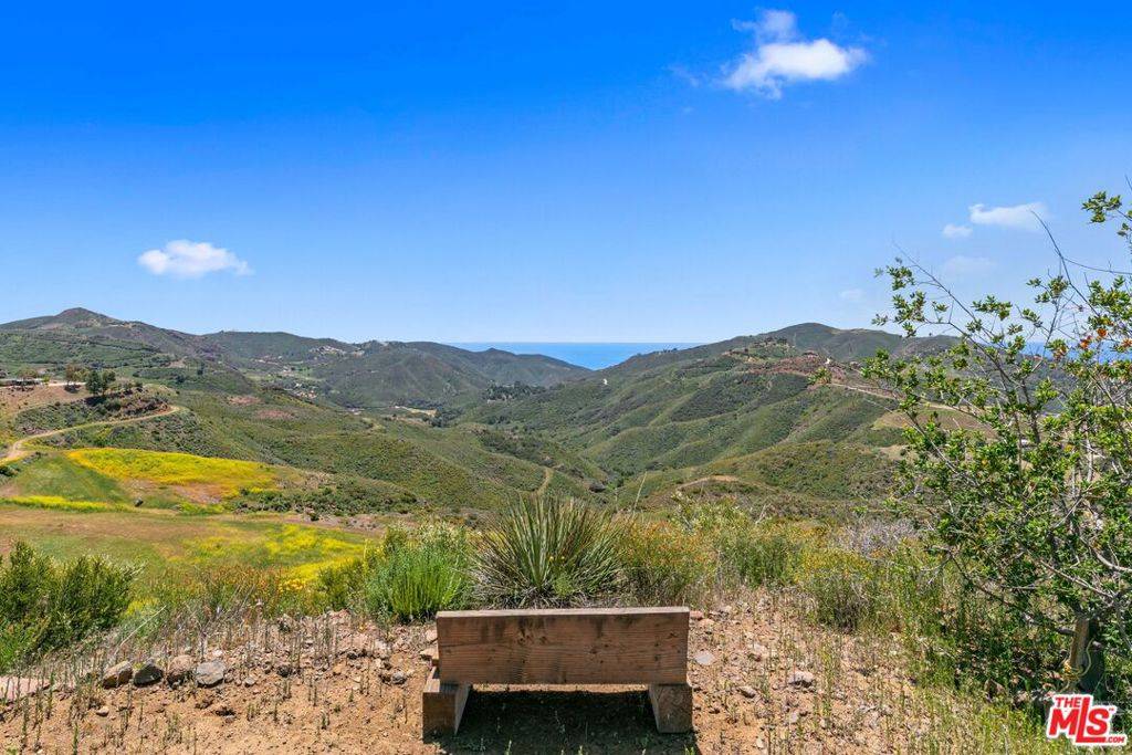 Malibu, CA 90265,12470 Yerba Buena RD