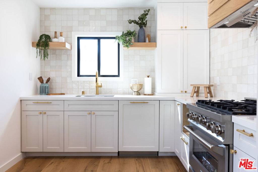 Venice, CA 90291,17 Sunset AVE #2