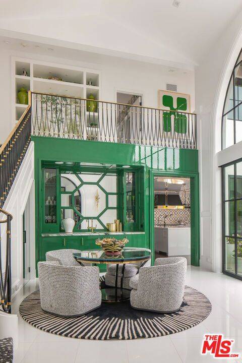 Pacific Palisades, CA 90272,Address not disclosed