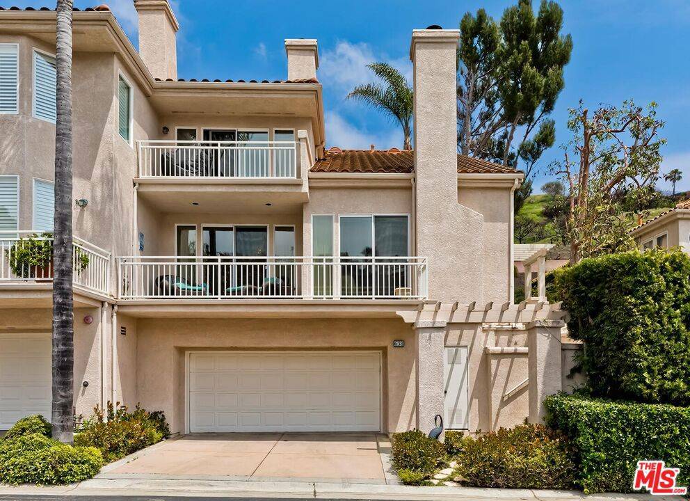 Pacific Palisades, CA 90272,638 Palisades DR