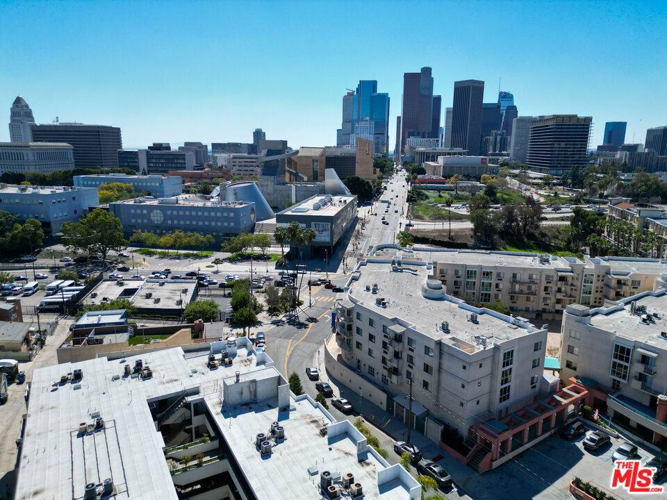 Los Angeles, CA 90012,630 N Grand AVE #408