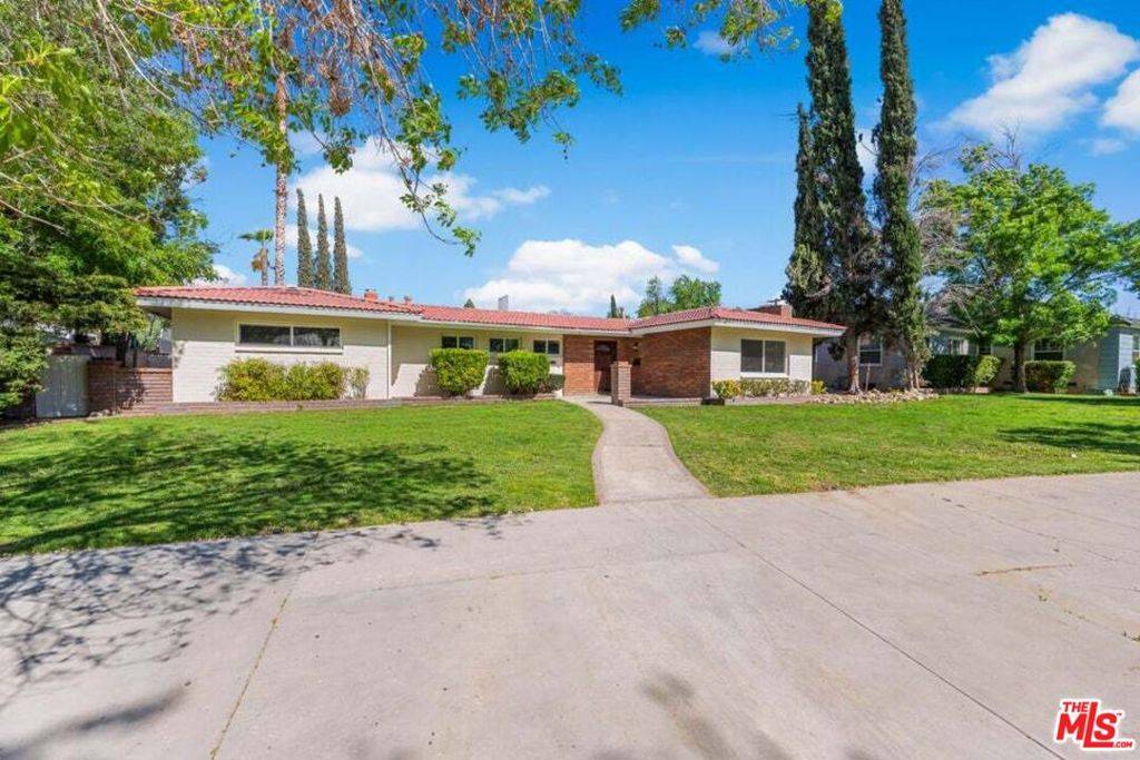 Lancaster, CA 93534,44842 12th ST