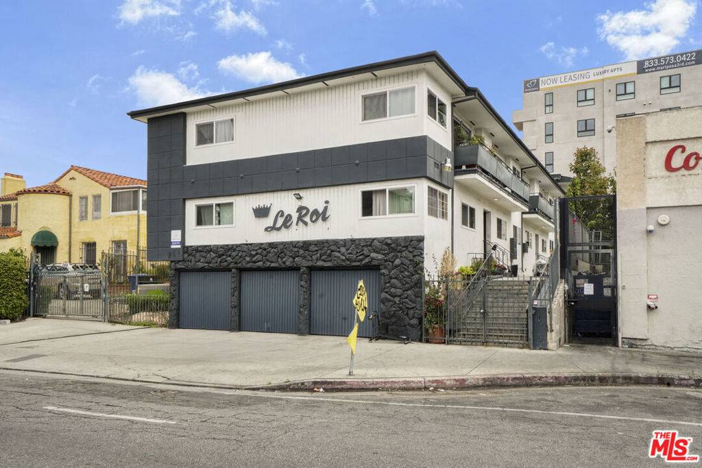 Los Angeles, CA 90004,254 S Normandie AVE