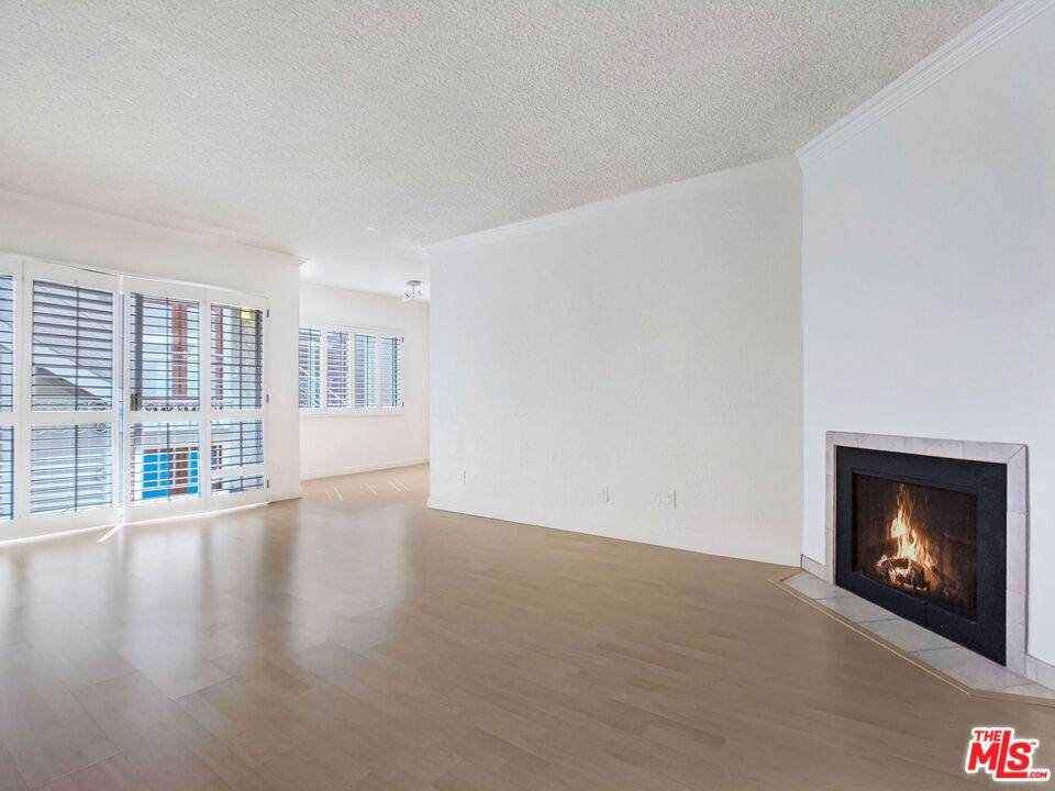 Santa Monica, CA 90401,1538 11th ST #9