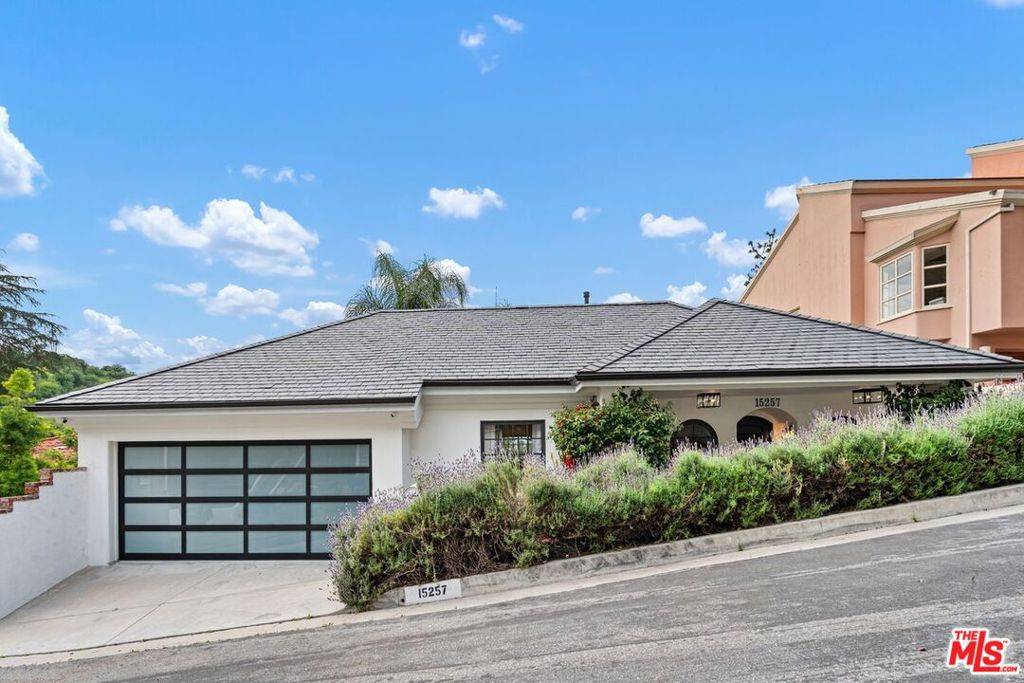 Sherman Oaks, CA 91403,15257 Encanto DR