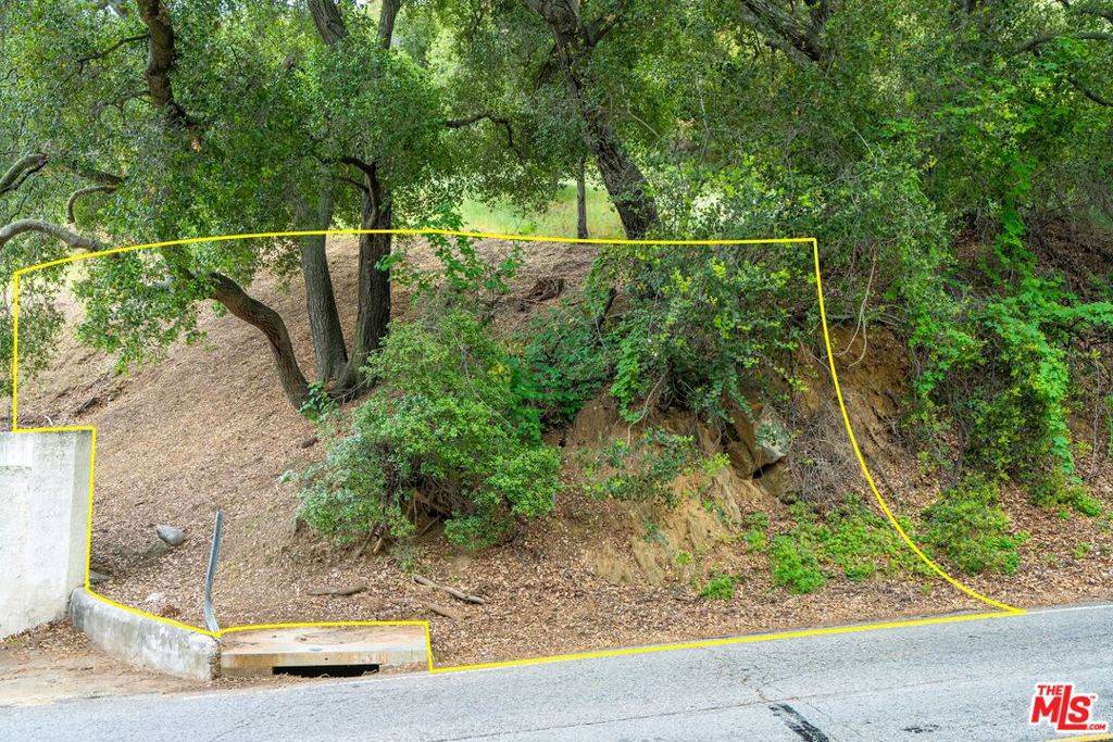 Calabasas, CA 90290,3382 Old Topanga Canyon Road