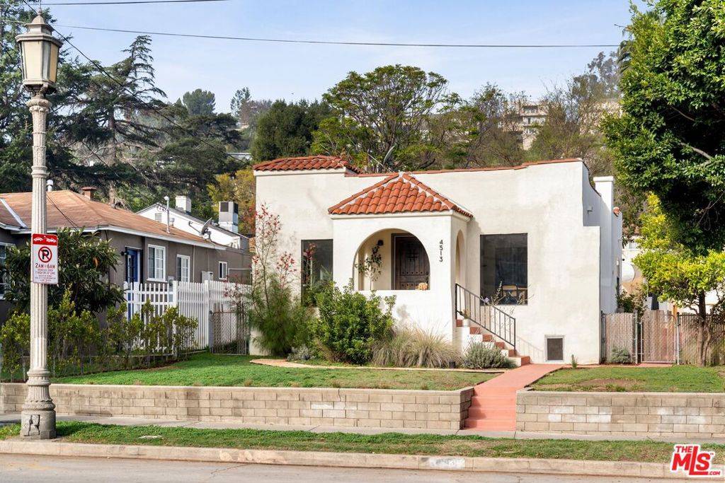 Los Angeles, CA 90065,4513 Verdugo RD