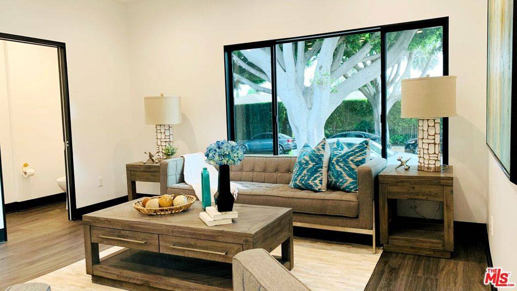 Santa Monica, CA 90404,1419 Franklin ST