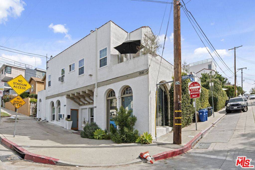 Los Angeles, CA 90026,1341 1/2 Lilac TER