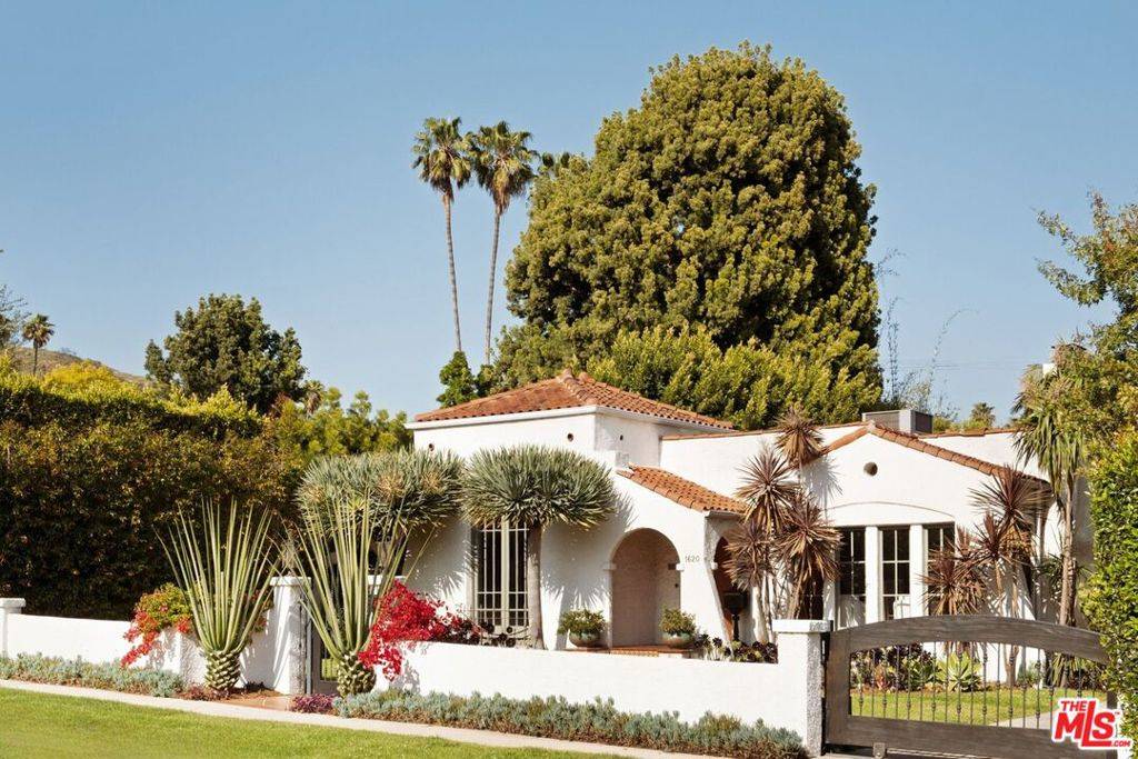 Los Angeles, CA 90046,1620 N Genesee AVE
