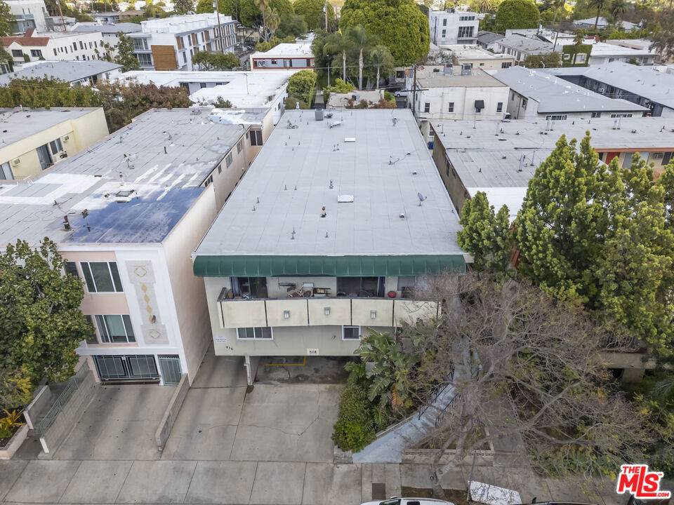 West Hollywood, CA 90046,936 N Orange Grove AVE