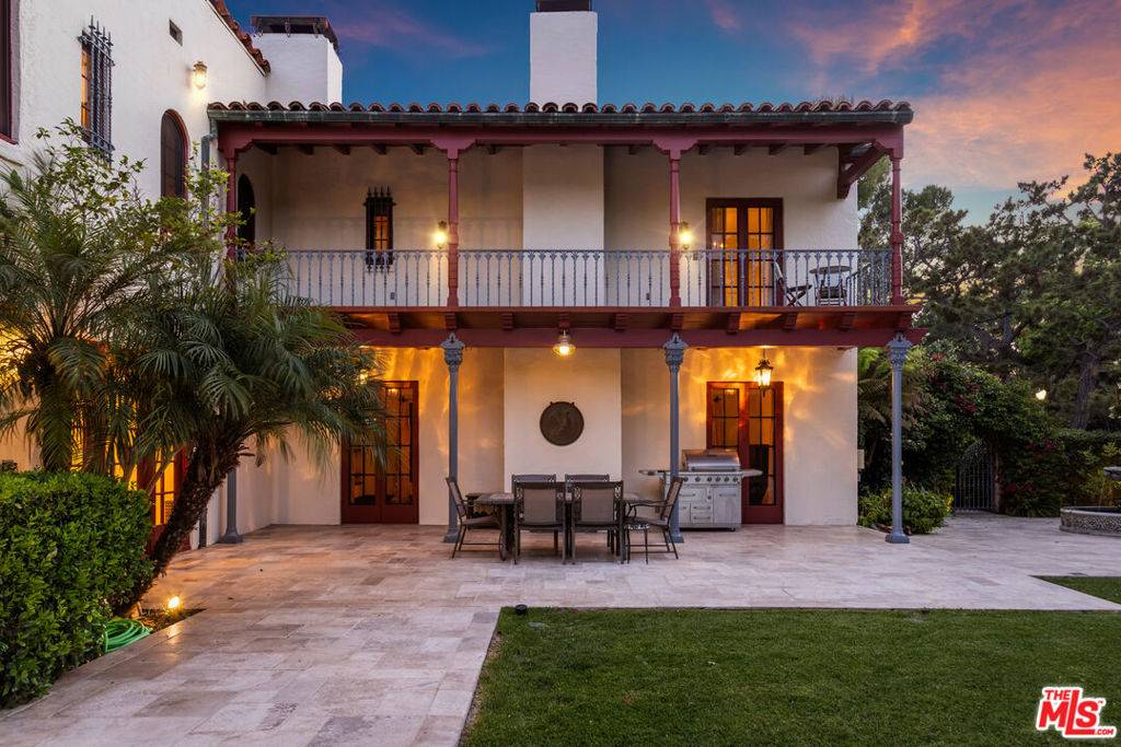 San Marino, CA 91108,2086 S Oak Knoll AVE