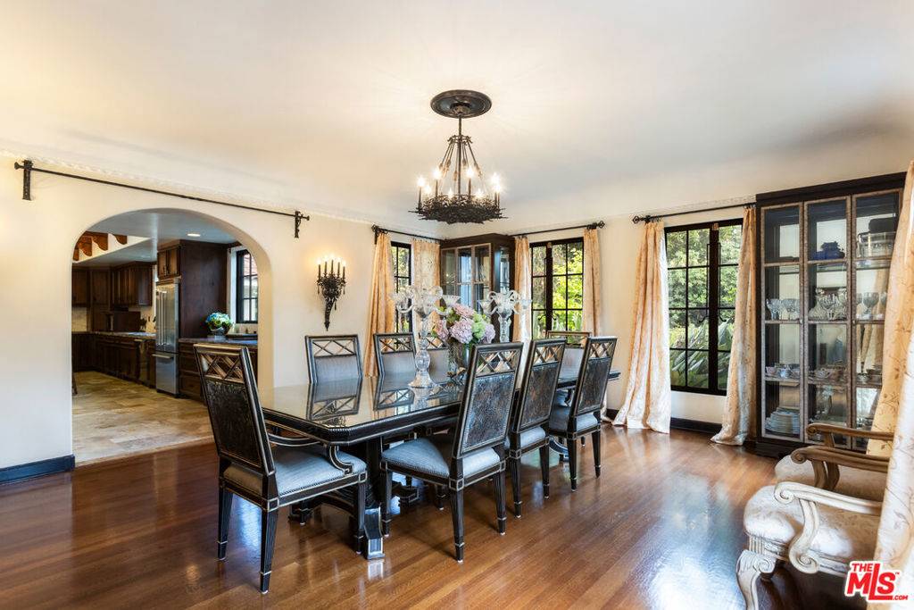 San Marino, CA 91108,2086 S Oak Knoll AVE