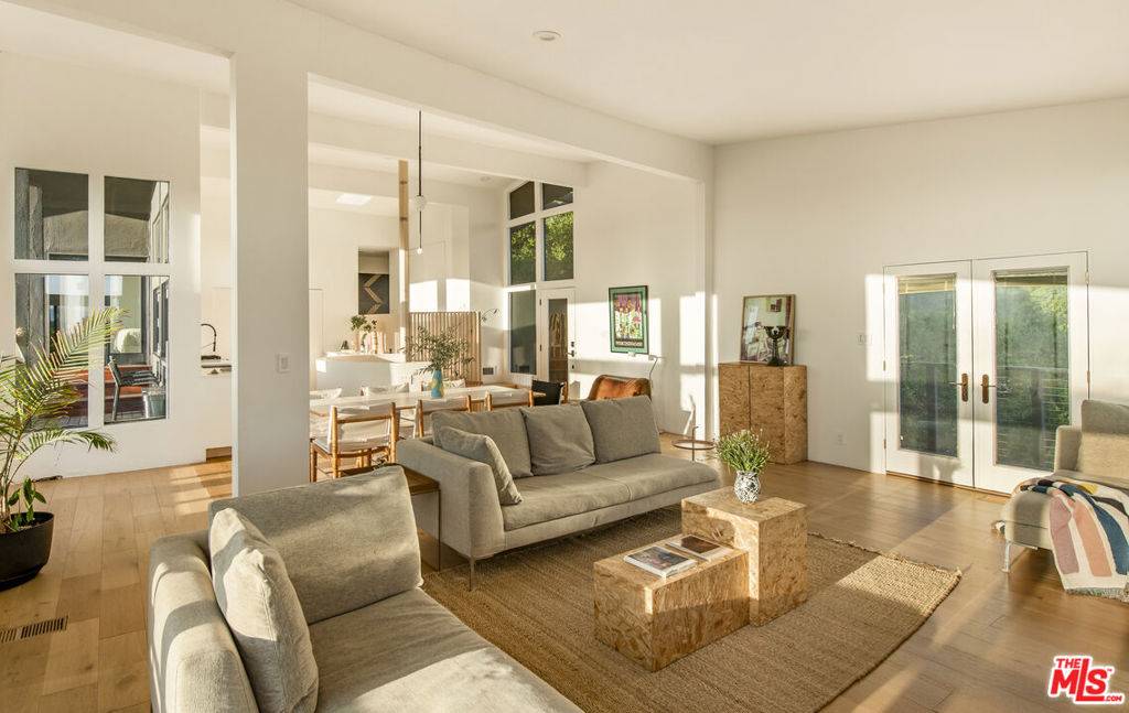 Topanga, CA 90290,21960 Cereza WAY