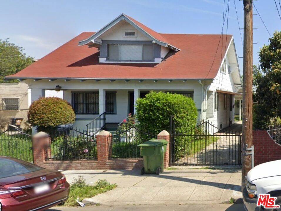 Los Angeles, CA 90006,1750 Orchard AVE