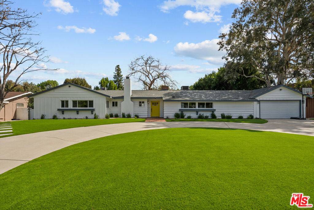 Woodland Hills, CA 91367,5656 Penfield AVE