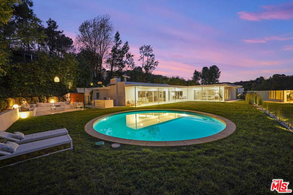 Encino, CA 91436,17116 Adlon RD