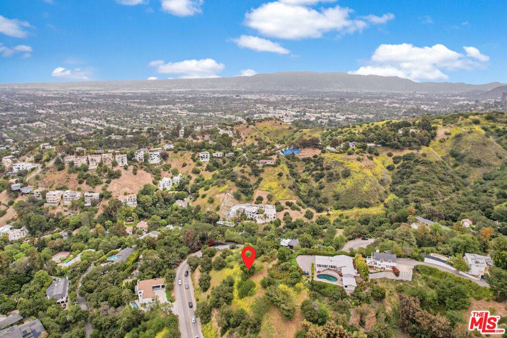 Studio City, CA 91604,3301 COLDWATER CANYON AVE