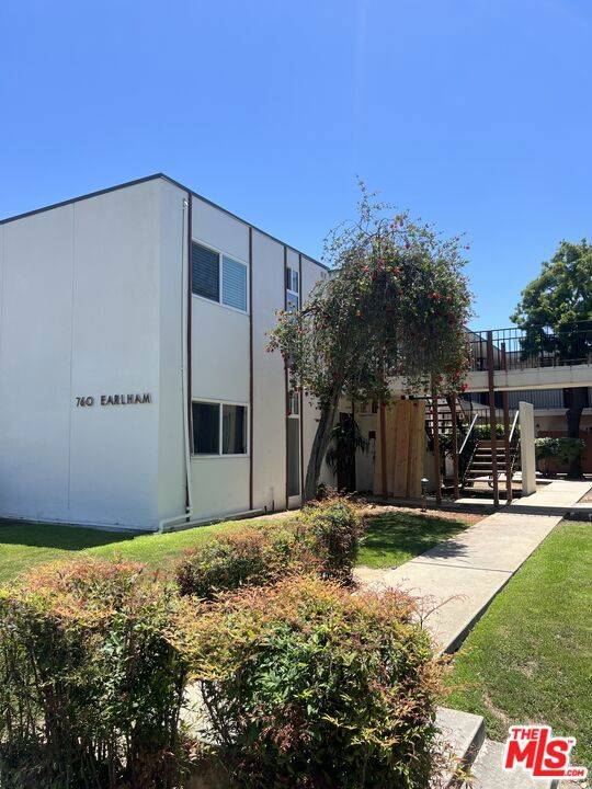 Pasadena, CA 91101,760 Earlham ST