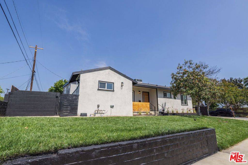 Sylmar, CA 91342,14383 Berg ST