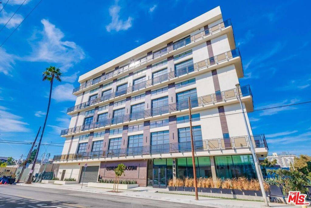 Los Angeles, CA 90006,3279 San Marino #206