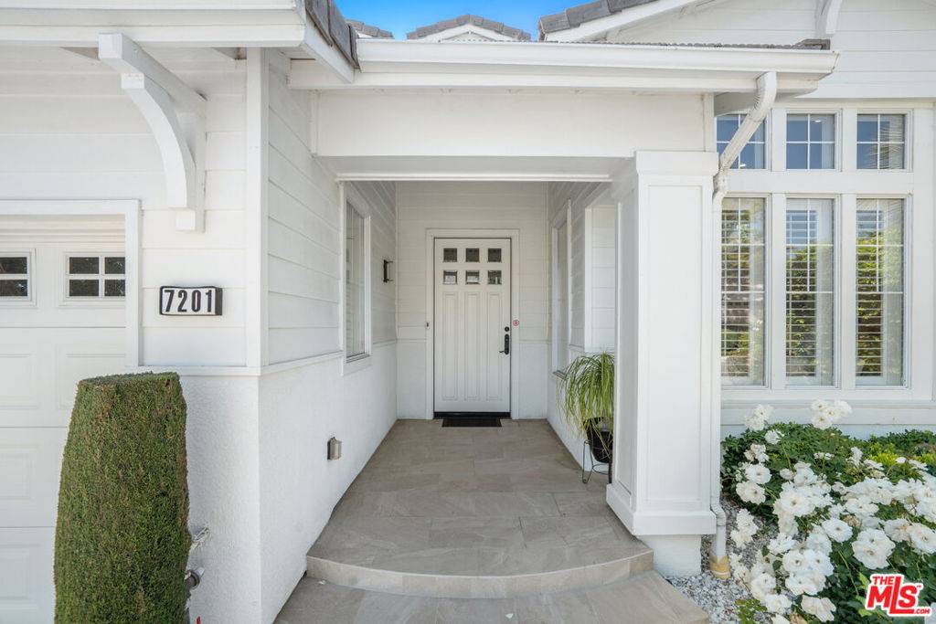 West Hills, CA 91307,7201 Rockridge TER